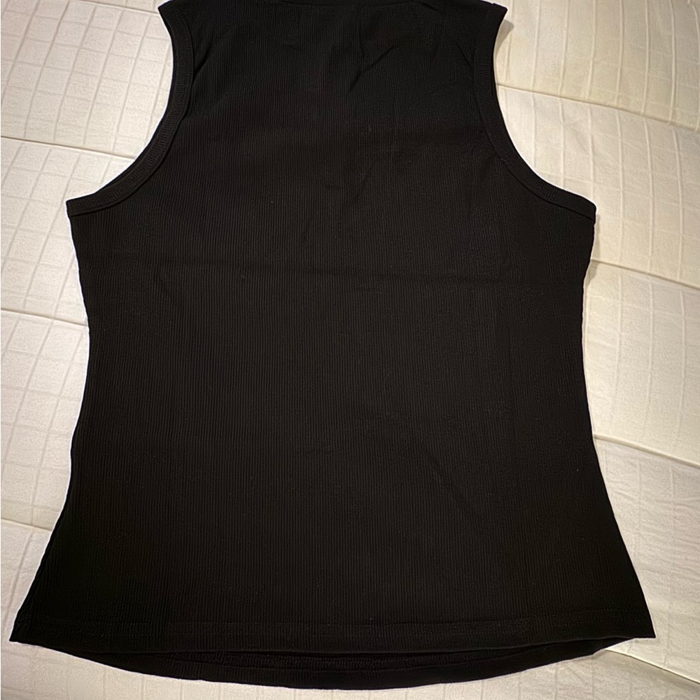 Elegant Black Floral Embellished Women's Top - Picture 4 of 4